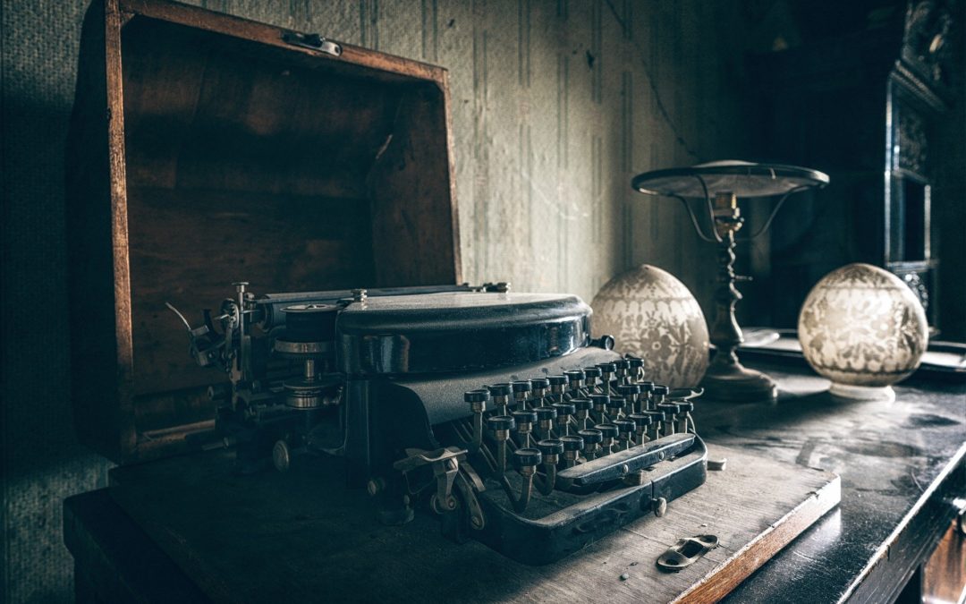 Alte Schreibmaschine als Symbol für Storytelling