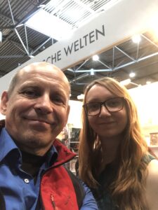 Tom Oberbichler und April Wynter auf der Leipziger Buchmesse 2023